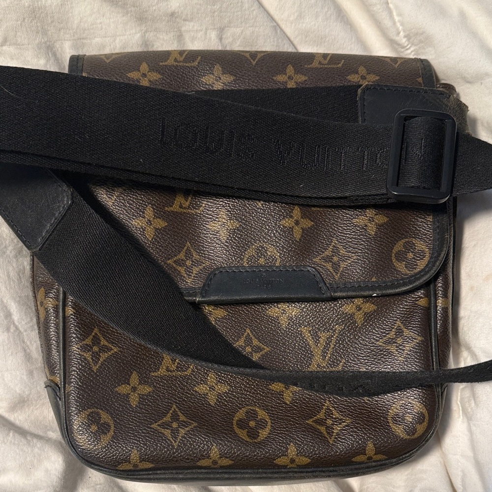 Louis Vuitton Monogram Brown Messenger Bag